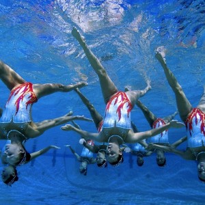 九游手机游戏-里昂队内气氛融洽，冲击更高目标，里昂队服