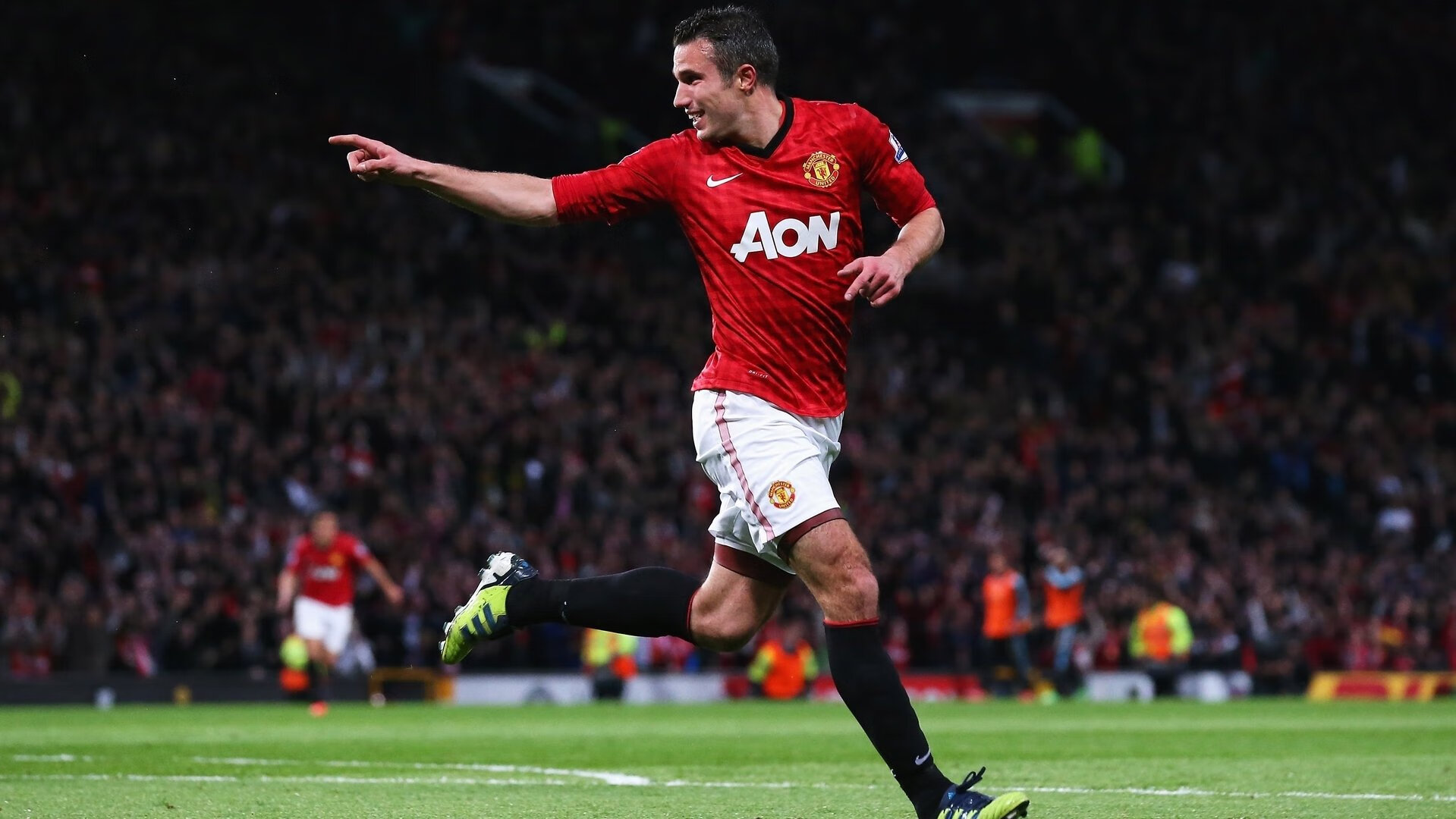 电竞赛事主持人团队全面提升，专业度再升级，电竞主持人靠什么赚钱